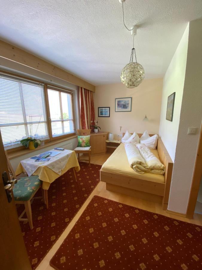 Gaestehaus Waltraud Längenfeld Kültér fotó