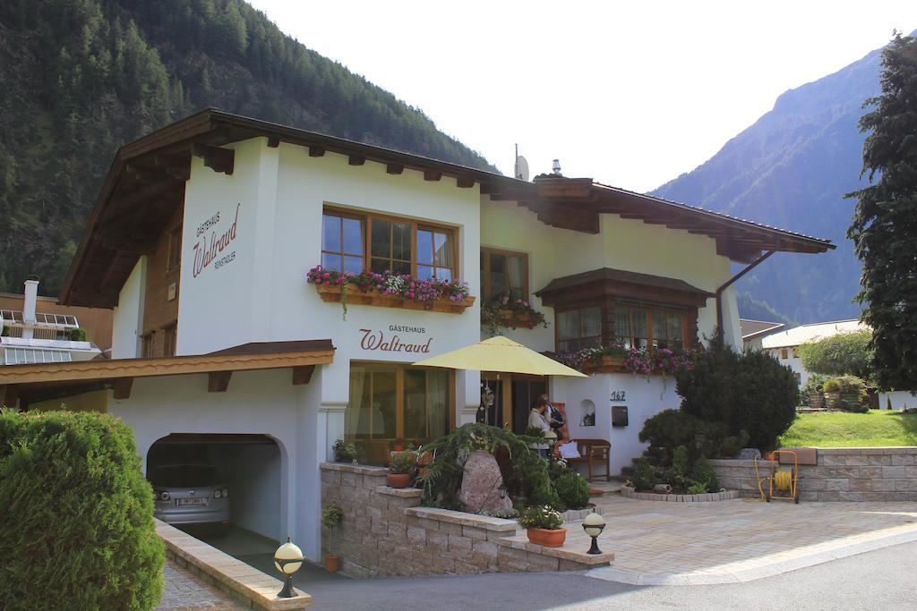 Gaestehaus Waltraud Längenfeld Kültér fotó